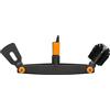 Fiskars Pulitore per grondaia con spazzola e raschietto regolabili, Larghezza: 4,5 cm, Nero/Arancione, QuikFit, 1001414