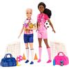 Barbie Carriere - Calciatrici, playset con Barbie Brooklyn e bambola calciatrice petite bionda, 15 accessori inclusi tra cui 2 reti da calcio e 2 palloni, giocattolo per bambini, 3+ anni, HRG88