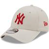 New Era New York Yankees MLB League Essential Beige Rosso 9Forty Berretto Regolabile