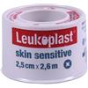 Essity LEUKOPLAST SKIN SENSITIVE CEROTTO SU ROCCHETTO CON MASSA ADESIVA IN SILICONE M2,6 X 2,5CM 1 PEZZO