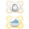 MAM Ciuccio originale, 0-6 mesi, per neonati, 94% di accettazione, adatto all'allattamento, consigliato dalle ostetriche, delicato sui denti, in silicone SkinSoft, pinguino/balena, 2 pezzi