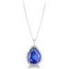 Gioielli di Valenza Collana in oro bianco 18k con grande zaffiro blu a goccia e contorno di diamanti