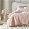 ROOM99 Feel Elegante copriletto rosa cipria 220 x 240 cm, versatile come copriletto o copridivano, coperta per letto e divano, trapunta stile ideale come bedspread velluto