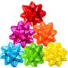 Üka - 25 Coccarde per Pacchi Regalo. Misura Media 7 cm. Combinazione di Colori Vivaci. Fiocchi Adesivi per Decorazione di Regali. Fiocchetti da Regalo per Natale, Feste ed Eventi.