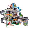 Hape Mega Miniera Montana - Set di gioco ferroviario multilivello con gru, trenini, carrelli e tanti effetti speciali per bambini dai 3 anni