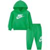 NIKE -TUTA COMPOSTA DA FELPA E PANTALONE -FELPA CON CAPPUCCIO -FELPA CON TASCHE A MARSUPIO -FELPA CON LOGO RICAMATO -PANTALONE CON GIROVITA REGOLABILE CON CORDINO -PANTALONE CON ORLO ELASTICO verde E5