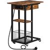 HOOBRO Tavolino con Stazione di Ricarica, con Ruote e Ripiani Portaoggetti, Tavolino a Forma di C, Porta USB e Presa, Tavolino da Divano per Soggiorno, Camera da Letto, Marrone Vintage EBF022SF01G1