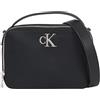 Calvin Klein Jeans Borsa a Tracolla Donna Minimal Monogram Camera Bag Piccola, Nero (Black), Taglia Unica