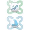 MAM Original Start Succhietto 0-2 Mesi (Set da 2), Ciuccio MAM 0-2 mesi con tettarella ortodontica in caucciù, Kit da 2 accessori neonato con porta ciuccio sterilizzatore, Verde/Azzurro