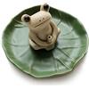 NAGU 100% Handmade Ceramica Stick Bruciatore di Incenso, Piccolo Incenso Rana, Vassoio Foglia di Loto, Mini Carino Statua Animale Casa Incenso Bruciatore