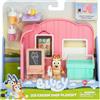 Giochi Preziosi Bluey - Mini Playset A Tema Gelateria Con Bingo Personaggio Articolato Da 6 Cm Ricco Di Tanti Accessori E Adesivi, Per Bambini A Partire Da 3 Anni
