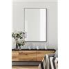 MirrorOutlet Grande specchio da parete nero dal design moderno della nostra gamma Manhattan, 92 cm x 61,5 cm.