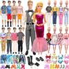 Carreuty 27 Pezzi vestiti e Accessori Compatibile con Barbie,1 completo 5 vestiti casual 2 costumi da bagno, 1 abito da sera 2 abiti 2 vestiti casual 2 costumi da bagno 14 scarpe