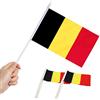 Anley Belgium - Confezione da 12 bandiere belghe in miniatura, piccole bandiere in miniatura, resistenti allo Sbiadimento e colori Vivaci, 15x20 cm, con asta solida e punta con lancia
