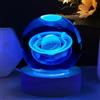 Vicloon 3D Saturno Sfera di Cristallo, Luce Notturna per Bambini a Forma di Sfera in Vetro, 5 colori luce notturna con base in legno, Decorazione in Cristallo Regali per bambini