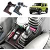 Coleya Vano Portaoggetti per Bracciolo Compatibile con Suzuki Jimny 2018-2025 (MT), Scatola Portaoggetti, JB64 JB74 Accessori Organizer per Braccioli con Tappetino Antiscivolo (Bianco+Rosso+Blu)