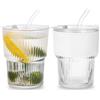 Zhufas 2 Pezzi Bicchiere con Cannuccia e Coperchio, Bicchieri a Righe da 450 ml con Manicotti Tazze, Design a Tenuta Stagna, Bicchieri Frullato in Vetro Trasparente Cocktail Bicchieri da Caffè Freddo