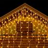 Glowster Luci LED a forma di ghiacciolo, alimentate da 3 batterie AA emettono una calda luminosità bianca. Con 10 m di lunghezza e 0,6 m di larghezza, perfetti per ambienti accoglienti e caldi.