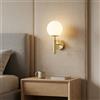 Alpinaluz Applique da Parete Grande Ø150mm DORA con Braccio Orientabile in Oro Vintage Industriale, Paralume a Sfera in Vetro Bianco Latte, Stile Minimal Moderno e Retrò, Ideale per Camera, Scala