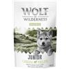 Wolf of Wilderness Snack Junior Wild Bites 180 g - Green Fields - Agnello & Pollo