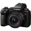 Panasonic LUMIX S5M2, Corpo Macchina Mirrorless Full Frame, 4K 60P e 6k 30P, Schermo Ribaltabile, AF Ibrido di Fase Con 779 Punti, con Obiettivo S-R1840E 18-40mm S, Con Lente 18-40mm, Nero