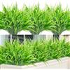 ASTNIC 8 piante di erba artificiale per esterni, 39,9 cm, steli verdi in finta plastica resistente ai raggi UV, arbusti per decorazioni autunnali, casa, finestra, giardino, patio, box, vialetto