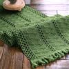 Weldomcor - Runner da tavolo di Natale in stile bohémien, verde oliva, con nappe, in cotone intrecciato a mano, copritavolo in macramè, decorazione rustica in stile fattoria per cucina, soggiorno e