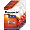 Panasonic CR123 batteria al litio cilindrica per dispositivi leggeri con elevato fabbisogno energetico come rilevatori di fumo, sistemi di allarme, proiettori, telecamere, 3V, 10 confezioni (10 pezzi)