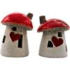 Dekohelden24 Set di 2 funghi in ceramica con LED, cappello a fungo rosso con camino, con decorazione a cuore e piccole finestre come regalo per la festa della mamma, dimensioni: H/Ø ca. 11 x 8 cm