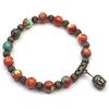 Generic Bracciale in perle di giada bianca tinta multicolore con ciondolo testa di Buddha stile boho vintage acciaio inox fatto a mano in Francia (Blu e arancione)