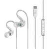 MEE audio M6 Sport USB-C auricolari con filo e ganci a filo memory, cuffie in ear isolamento acustico per corsa/palestra/allenamento, cuffie microfono USB tipo C con telecomando a 3 pulsanti, chiaro