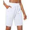 Viodia - Bermuda da donna in cotone con tasche profonde in jersey, lunghezza 22,9 cm, per camminare, per atletica, bianco, L