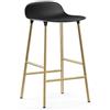 Normann Copenhagen - Sgabello bar Form - Nero - Acciaio placcato ottone - Designer Simon Legald