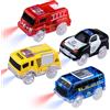 sikkeby Confezione da 4 auto giocattolo traccia auto magiche auto si illuminano al buio per bambini 3-8 anni, auto della polizia, autobus, camion con 5 luci LED, ricambio per giocattoli auto che guida su