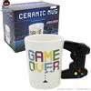 Boooh.it TAZZA GAME OVER CON MANICO A FORMA DI CONTROLLER PS PLAY STATION | IDEA REGALO NERD E VERI GAMER