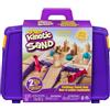Kinetic Sand Valigetta Sempre con Te Sabbia cinetica 900gr Sabbia magica Sabbia colorata marrone 5 formine e 2 accessori Giocattoli per bambini e bambine 3 anni