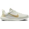 NIKE Flex Experience Run 12 Wo, Sneaker Uomo, Sail Team Gold Alabaster, 38 EU