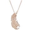 Swarovski Nice Collana Pendente, con Motivo a Piuma, Cristalli e Zirconia Swarovski, Chiusura a Moschettone, Placcatura in Tonalità Oro Rosa, Bianco
