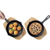 Navaris 2 Pentole in Ghisa - Pentola per Friggere - Set di Padelle Professionali - Bistecchiera - Pentola per Pane - Padella Forno Professionale - con Vassoio Legno Rettangolare