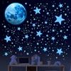 Sondeng 495PCS Stelle Fluorescenti Adesive Soffitto Stelline Luminose per Cameretta Luna Stelle Adesive Fluorescenti Adesivi Murali Bambini Adesivo Muro Luminoso Decorazione per Soggiorno Cameretta Bambino