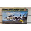 Tamiya GRUMMAN F14 A TOMCAT con base di lancio 1-48 aereo militare caccia Tamiya 61122