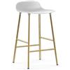 Normann Copenhagen - Sgabello bar Form - Bianco - Acciaio placcato ottone - Designer Simon Legald