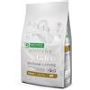 Nature's Protection White Dogs Adult Small Agnello 1,5kg crocchette cane Superior Care 1,5 kg + 3 bustine 70g Omaggio