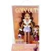 Bratz Goin' Out! Bambola - Yasmin - 1 Bambola da Collezione con Accessori, Dotata di un Vestito, una Borsetta, un Paio di Occhiali da Sole e una Spazzola - Giocattolo per Bambini - Età 6+