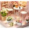 Minamzee 1:12 Set Tavolo E Sedie Per Case Delle Bambole, 9 Pezzi Mini Set Giardino In Metallo, Accessori Arredamento Esterno Con Gelsomino, Margherite, Scoiattolo E Bollitore
