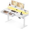 OffiGo Scrivania Regolabile in Altezza con Cassetti, 140cm Scrivania Elettrica con Supporto per Monitor, Scrivania Gaming con Prese e Luce LED, Standing Desk, Bianco