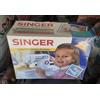 SINGER VINTAGE NEW SINGER LOCKSTITCH SEWING MACHINE Macchina da Cucire Per Gioco Toy