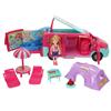 ColorBaby 39015 Bella Holidays Bambola e Furgone Rosa con Accessori Campeggio, Misura 14 cm, Include Scivolo, Piscina, Tenda, Sdraio, Ombrellone, Barbecue, Bambole per Ragazze e Ragazzi +3 Anni