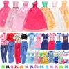 Miunana 17 Abiti (3 Vestiti Di Sposa + 3 Abiti + 3 PCS Pantaloni + 3 Mini Vestiti + 2 Costumi Da Bagno + 3 Vestiti Moda) + 10 PCS Scarpe Per 11.5 Pollici 28 - 30 CM Bambola Princess Principessa