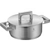 WMF Ultimate Cool - Pentola piccola 20 cm, coperchio in acciaio inox, a induzione, 2,5 l, in acciaio inox Cromargan opaco, manici che riducono il calore, pentola a induzione con scala interna,
